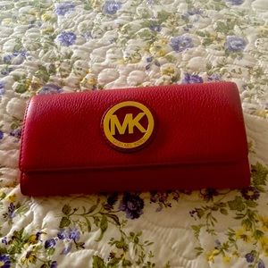 MK red wallet🍄